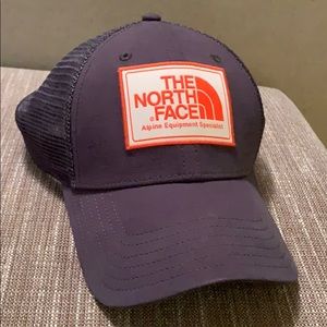 Unisex One Size The North Face Trucker Hat